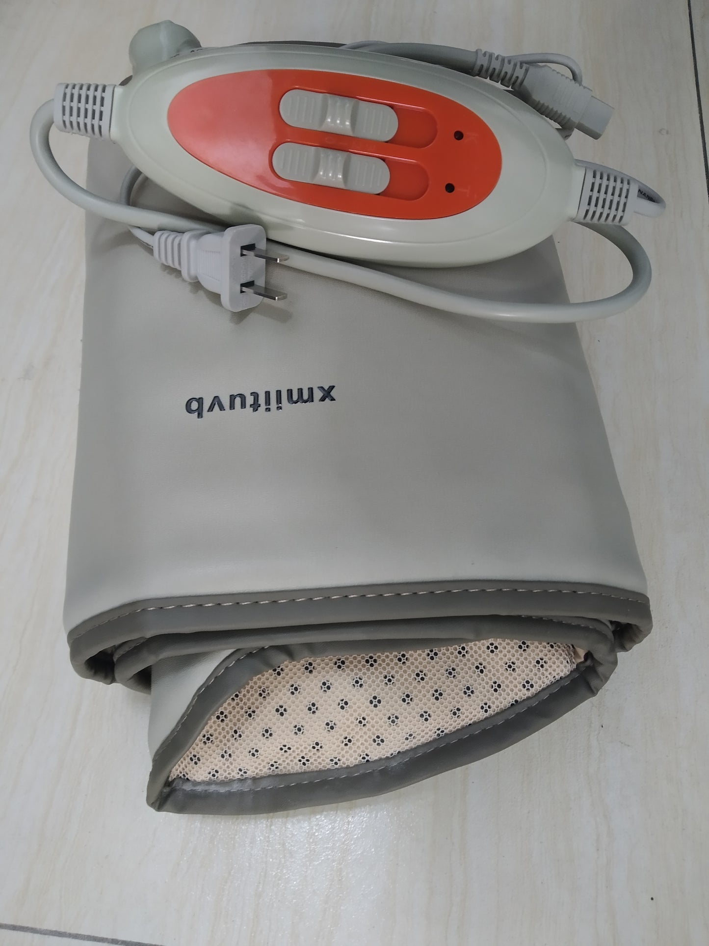 xmiituvb Abdominal belts pads Bed vibrators Electric esthetic massage for household purposes foot spa household namely electric vibrating massager apparatus for massaging feet necks and backs personal use